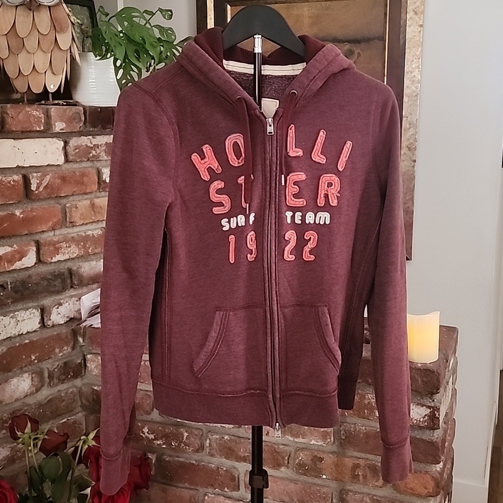 Hollister Y2K Burgundy Zip-Up Hoodie Vintage Logo